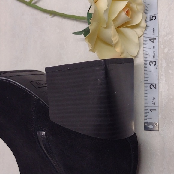 Blondo Waterproof bootie women size 10M black color. - Picture 13 of 13